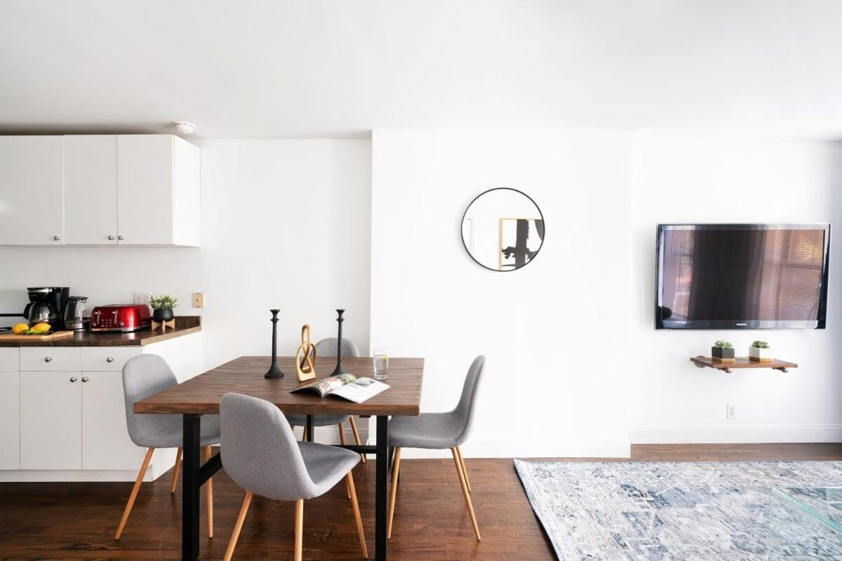 Apartment 1435-3 3 Bedrooms 2bath W&d Prime Upper East *